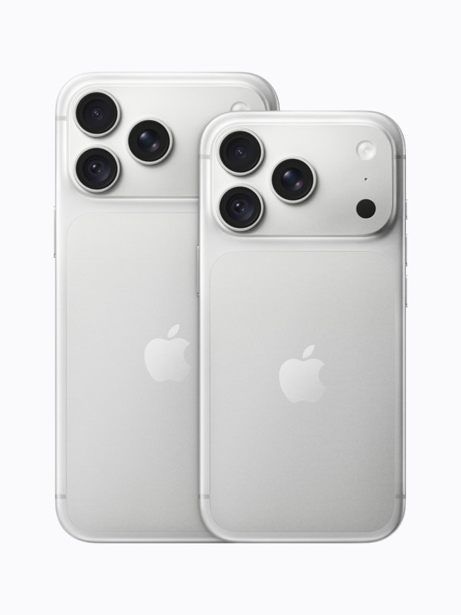 Tampilan belakang iPhone 18 Pro dan iPhone 18 Pro Max berwarna silver.