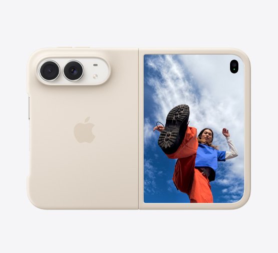 iPhone Duo terbuka dengan casing berwarna sand.