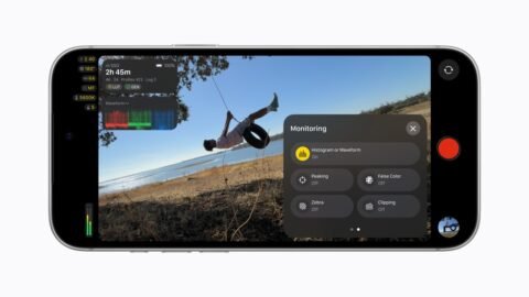 iPhone 18 Pro dalam orientasi lanskap menampilkan antarmuka kamera dengan pratinjau video dan panel pemantauan.
